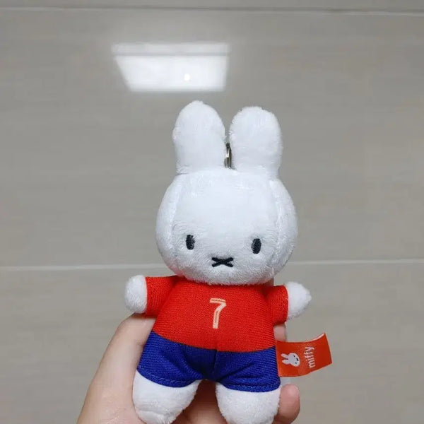 [BUNJANG] Miffy Soccer Uniform Mini Figure Keychain / 월드컵 미피 축구 유니폼 인형 키링