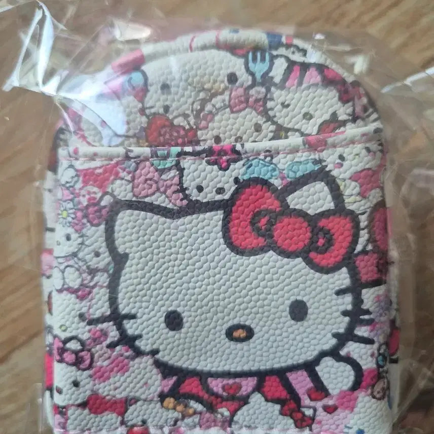 [BUNJANG] Sanrio Hello Kitty Mini Pouch Keychain / 헬로키티 키링 미니수납파우치