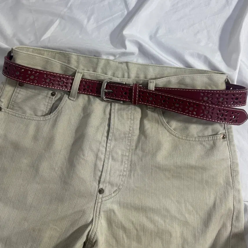 [BUNJANG] Vintage Flower Punching Leather Western Belt / 빈티지 플라워 펀칭 레더 웨스턴 벨트