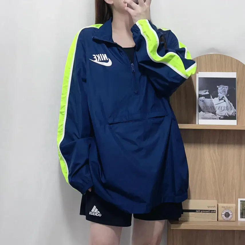 [BUNJANG] Nike Navy Fluorescent Detail Half-Zip Windbreaker Jacket [L] / 나이키 네이비 형광 포인트 반집업 바람막이 [ L ]