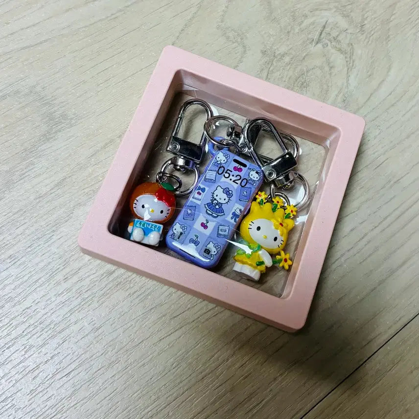 [BUNJANG] Hello Kitty Mini Figure Keychain & Case Set / 헬로키티 미니 피규어 핸드폰 키링 케이스 세트