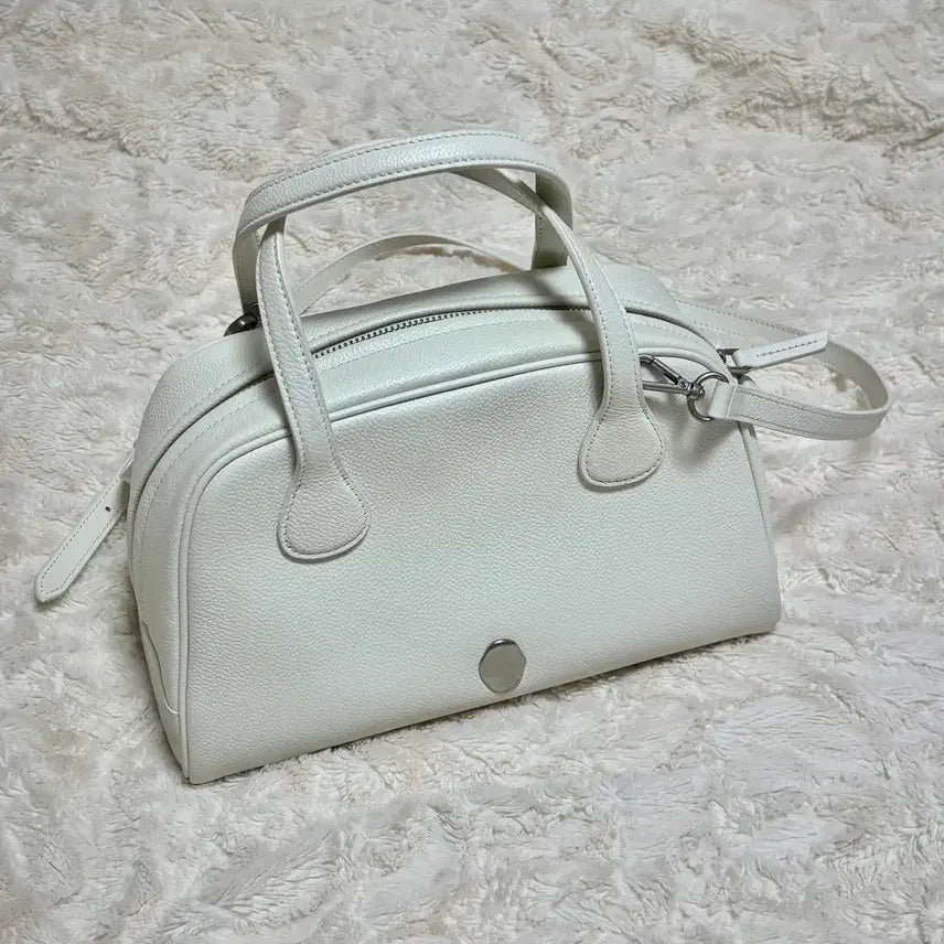 [BUNJANG] Ostkaka Knut Pandore Bag Ivory / 오스트카카 크누트 팡도르백 아이보리