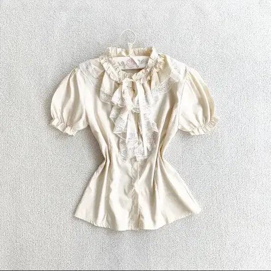[BUNJANG] Cream Latte Frill Lace Princess Fit Blouse / 크림라떼 프릴 레이스 공주핏 블라우스 갸루 오월빈티지