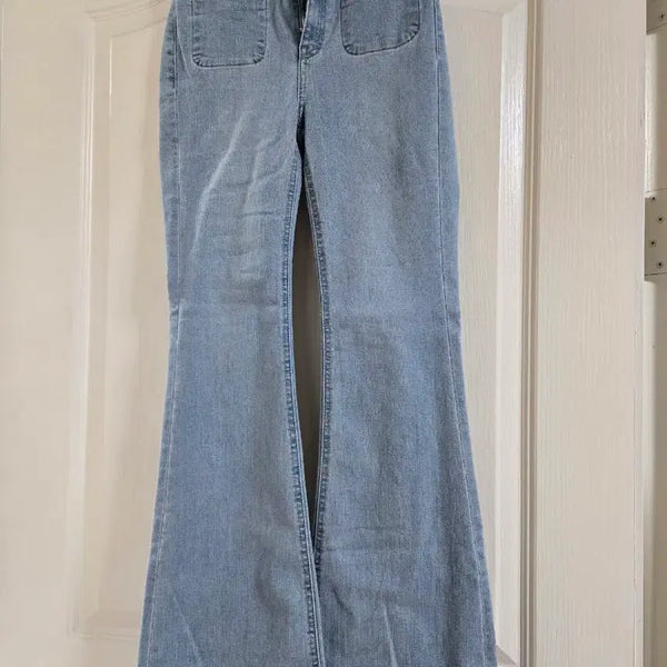 [BUNJANG] Guess Light Blue Bootcut Jeans / 게스 라이트블루 부츠컷 청바지