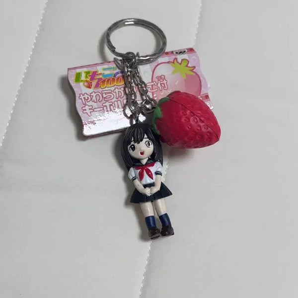 [BUNJANG] Strawberry 100% Tojo Aya Figure Keychain / 고전 딸기 100% 토죠 아야 미소녀 피규어 키링 가챠 판매