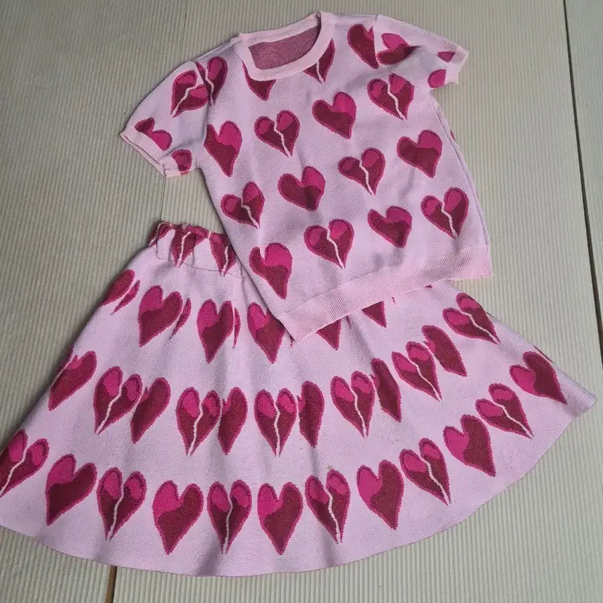 [BUNJANG] Pink Heart Knit Top and Bottom Set / 핑크 하트 니트 상하세트 투피스