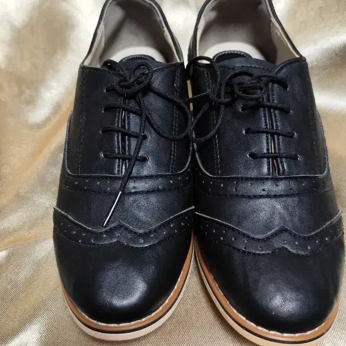 [BUNJANG] Black Everyday Comfort Shoes - Size 230 / 230사이즈 신발