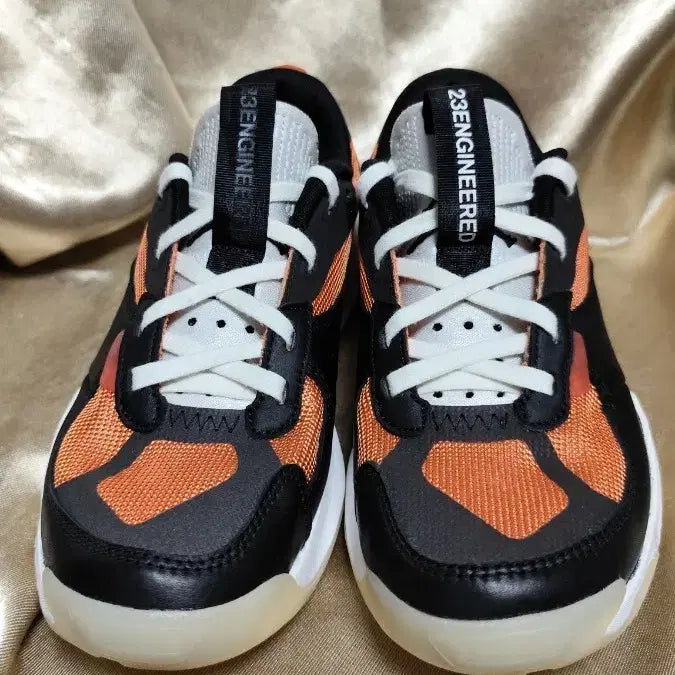 [BUNJANG] Nike Jordan Air 200E Hot Curry Orange / 나이키 조던 에어 200E 핫커리 오렌지 250