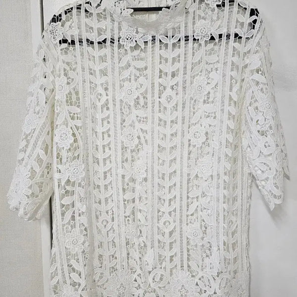 [BUNJANG] Women's White Short Sleeve Top / 여성 화이트 반팔