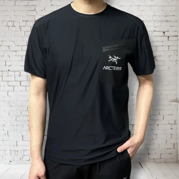[BUNJANG] Arc'teryx Black Short Sleeve T-Shirt with Pocket / 아크테릭스 블랙 반팔 티셔츠 포켓형
