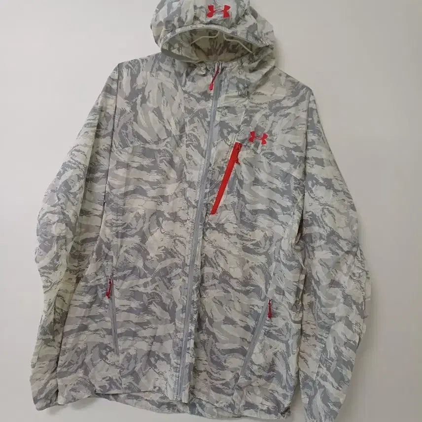 [BUNJANG] Under Armour Men's Running Windbreaker Jacket / 남성 언더아머 런닝 봄.가을 여름 바람막이 (110)