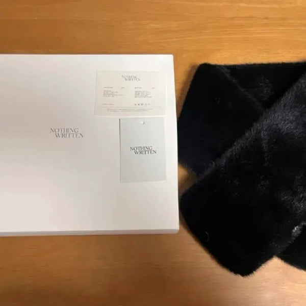 [BUNJANG] Nothing Written Black Fur Muffler / Nothing Written 낫띵리튼 블랙 퍼 머플러