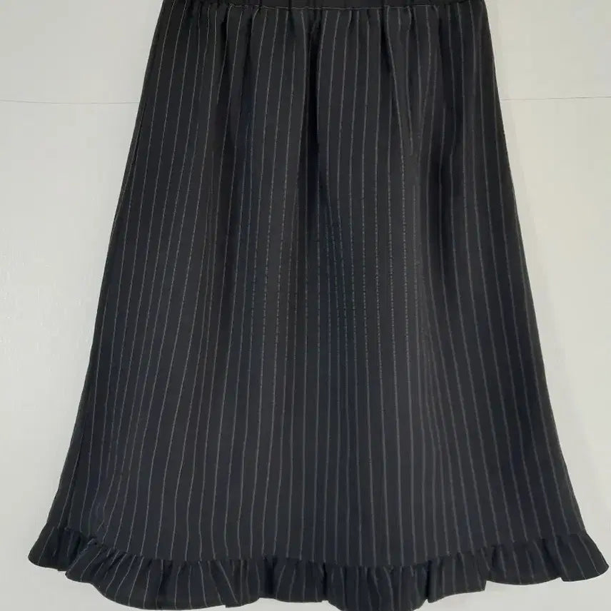 [BUNJANG] Black Stripe Midi Frill Skirt / 블랙스트라이프 미디프릴스커트