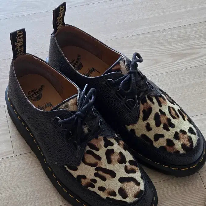 [BUNJANG] Dr. Martens x Stussy Leopard Clipper Shoes / 닥터마틴 x 스투시 레오파드 클리퍼