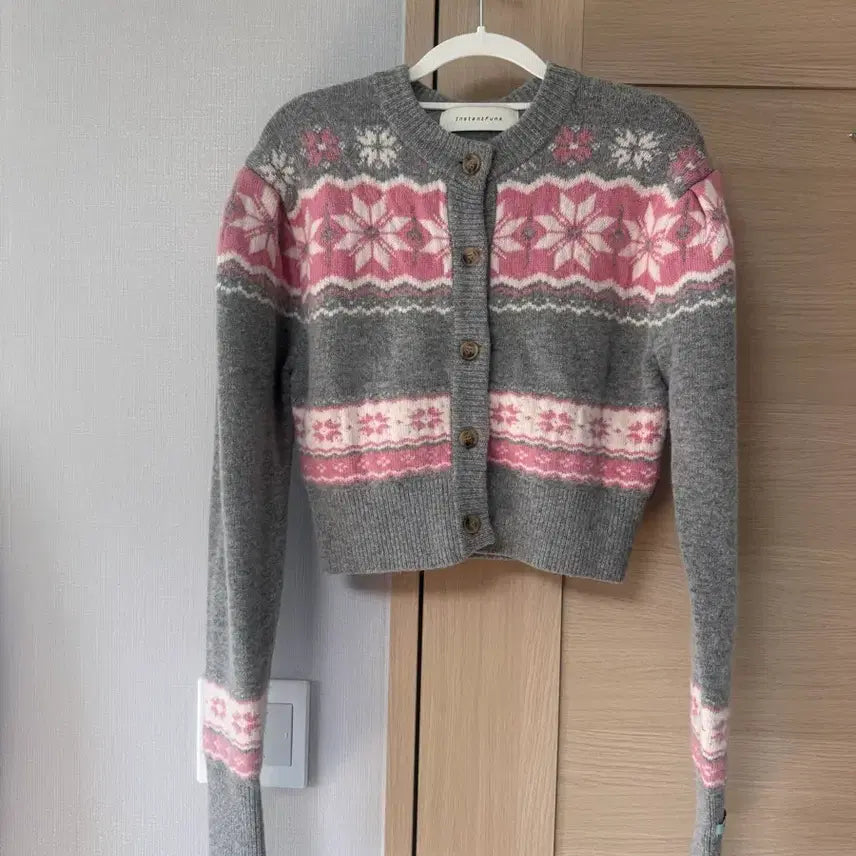 [BUNJANG] Instant Funk Nordic Cardigan / 인스턴트펑크 노르딕 가디건