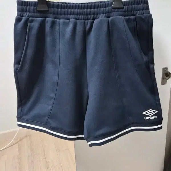 [BUNJANG] Umbro Navy Sweat Shorts Size 75 New / 엄브로 네이비 스웻 쇼츠 75 사이즈 새것
