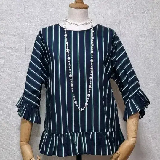 [BUNJANG] La Fiaf Frill Blouse Navy & Green Stripe / 라삐아프 프릴 블라우스 55