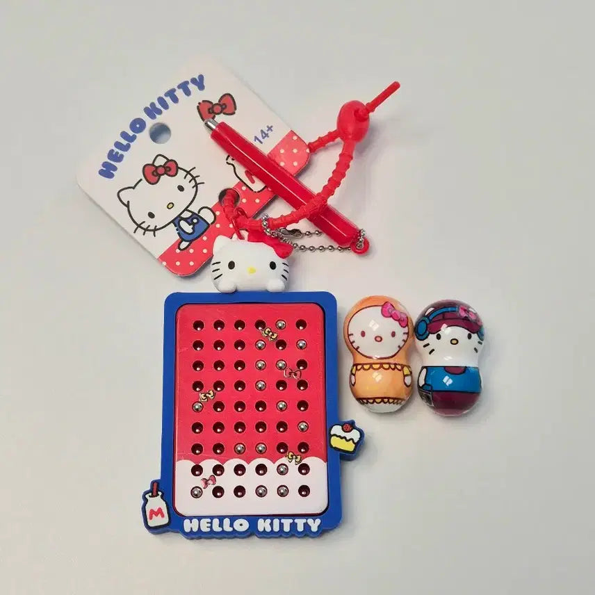 [BUNJANG] Hello Kitty Magnetic Ball Drawing Board Keychain + Plasma Tumbler Set / 헬로키티 자석 볼 드로잉 보드 키홀더 + 플리즈마 오뚝이2개 일괄판매