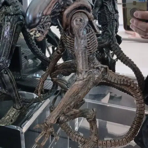 [BUNJANG] NECA Dog Alien Figure / 네카 도그 에일리언 피규어
