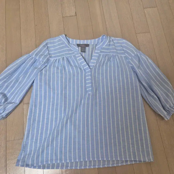 [BUNJANG] Olivia & Martin Striped Blouse / Olivia & martin 스트라이프 블라우스