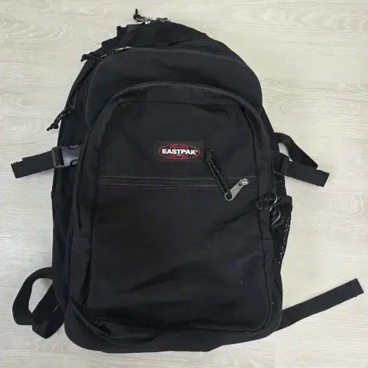 [BUNJANG] Eastpak Black Backpack Student Travel Bag / 이스트팩 블랙 백팩  학생 여행가방