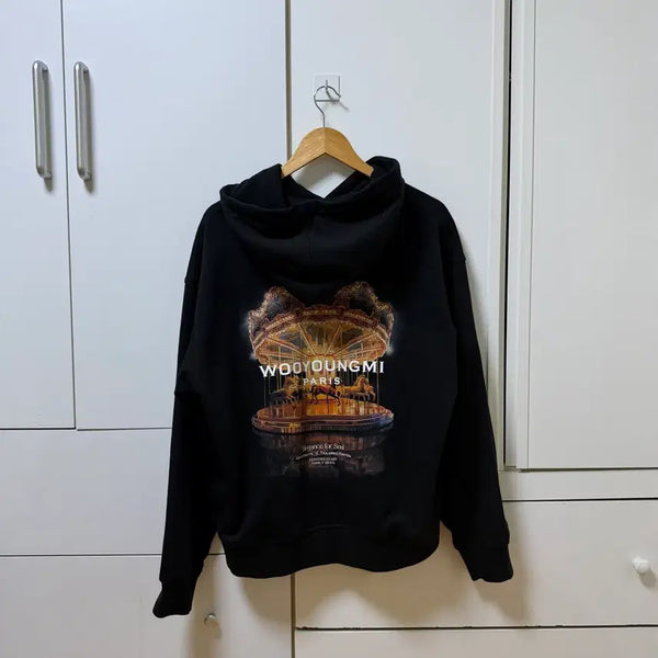 [BUNJANG] Wooyoungmi Merry Go Back Logo Hoodie Black / { 46 } 우영미 메리 고 백로고 후드티