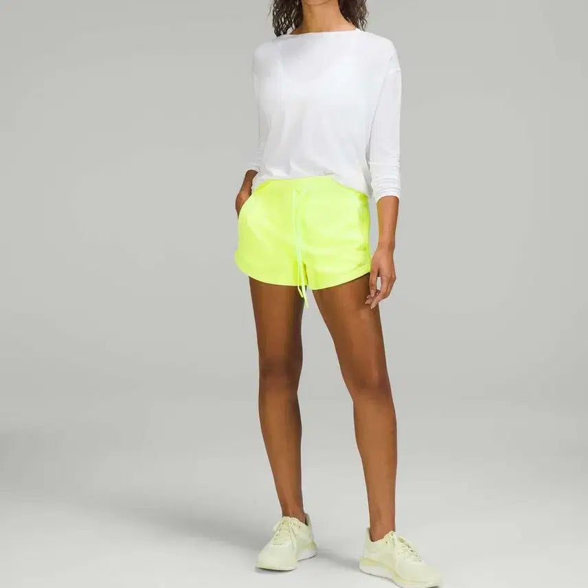 [BUNJANG] Lululemon Inner Glow High-Rise Shorts Size 4 / 룰루레몬 이너 글로우 하이라이즈 쇼츠  4