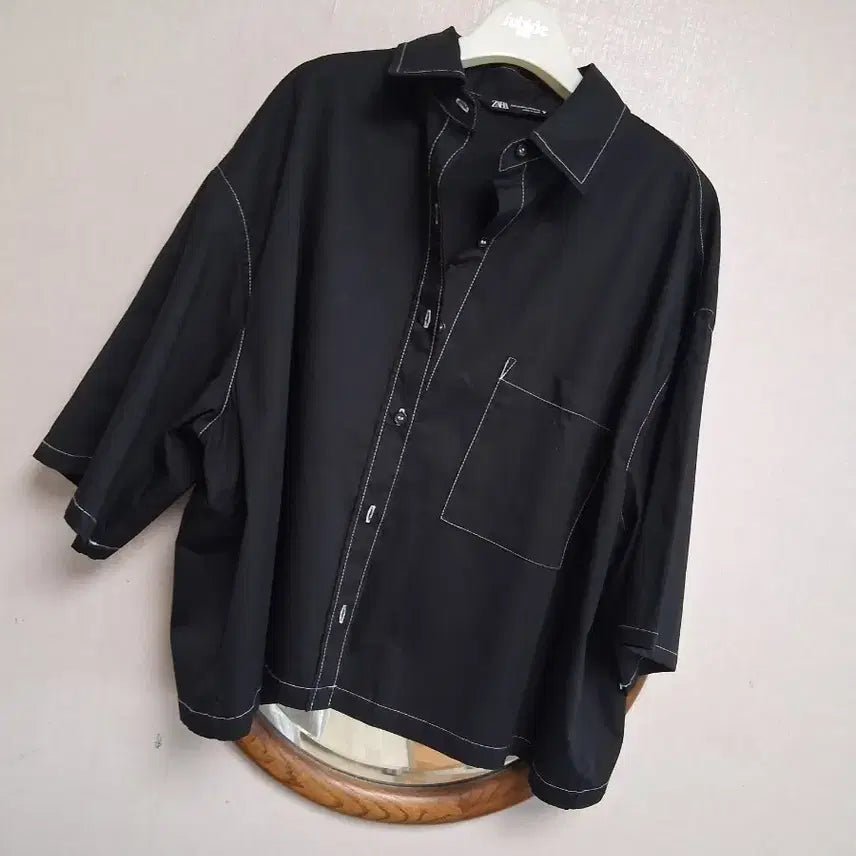 [BUNJANG] Zara Black Shirt with White Stitching Detail / 자라셔츠
