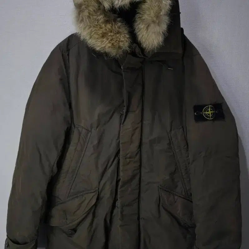 [BUNJANG] Stone Island Microfiber Coyote Fur Puffer Jacket - Size M / [정품/백화점판] 스톤아일랜드 마이크로랩스 코요테퍼 점퍼패딩 95/M