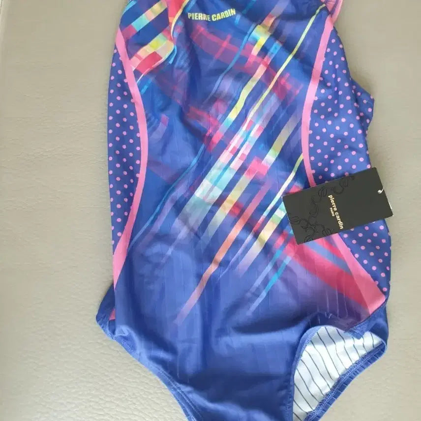 [BUNJANG] Pierre Cardin Girls' Swimsuit Size 85-90 (New) / 피에르가르뎅 여아 수영복 85~90사이즈(새거)