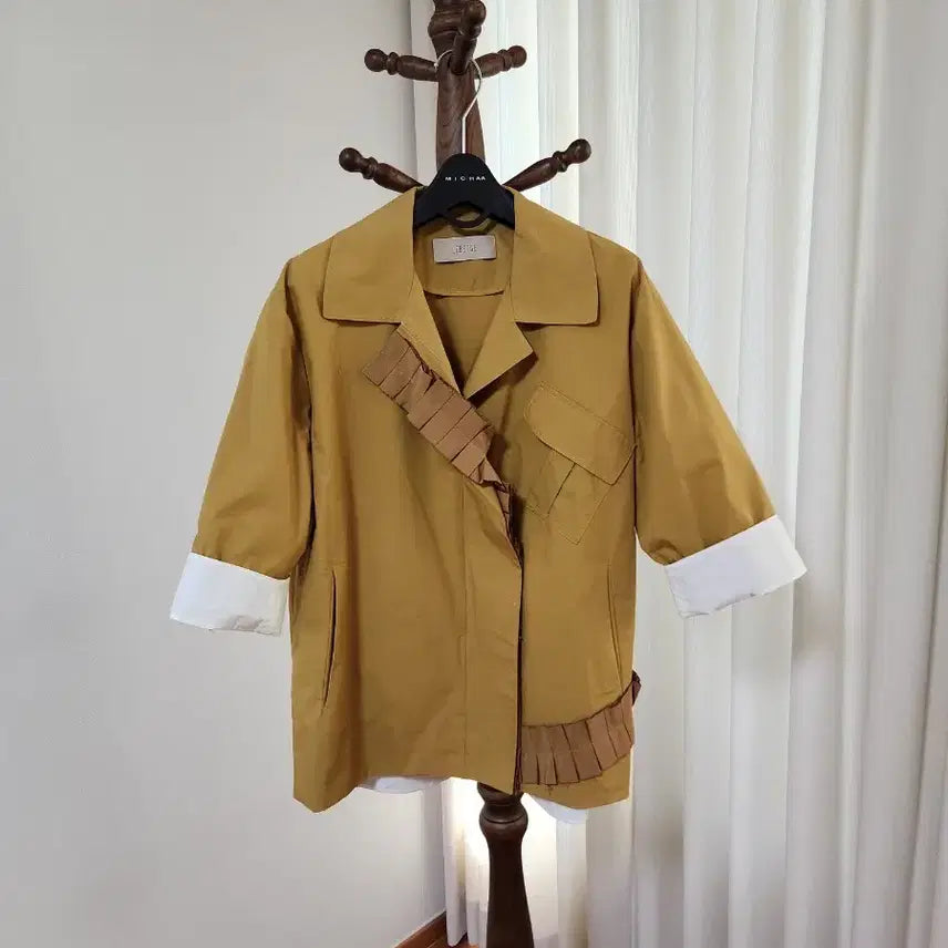 [BUNJANG] LEBEIGE Frill Detail Half Jacket / 르베이지(LEBEIGE) 프릴 디테일 하프 자켓 (사이즈 91-97-16