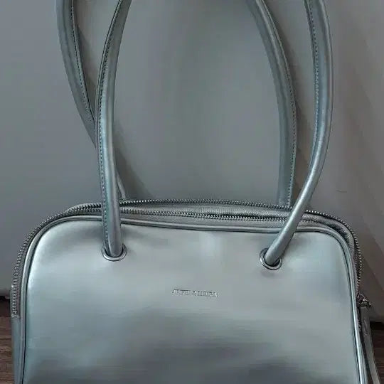 [BUNJANG] Silver Tote Bag / 은색가방