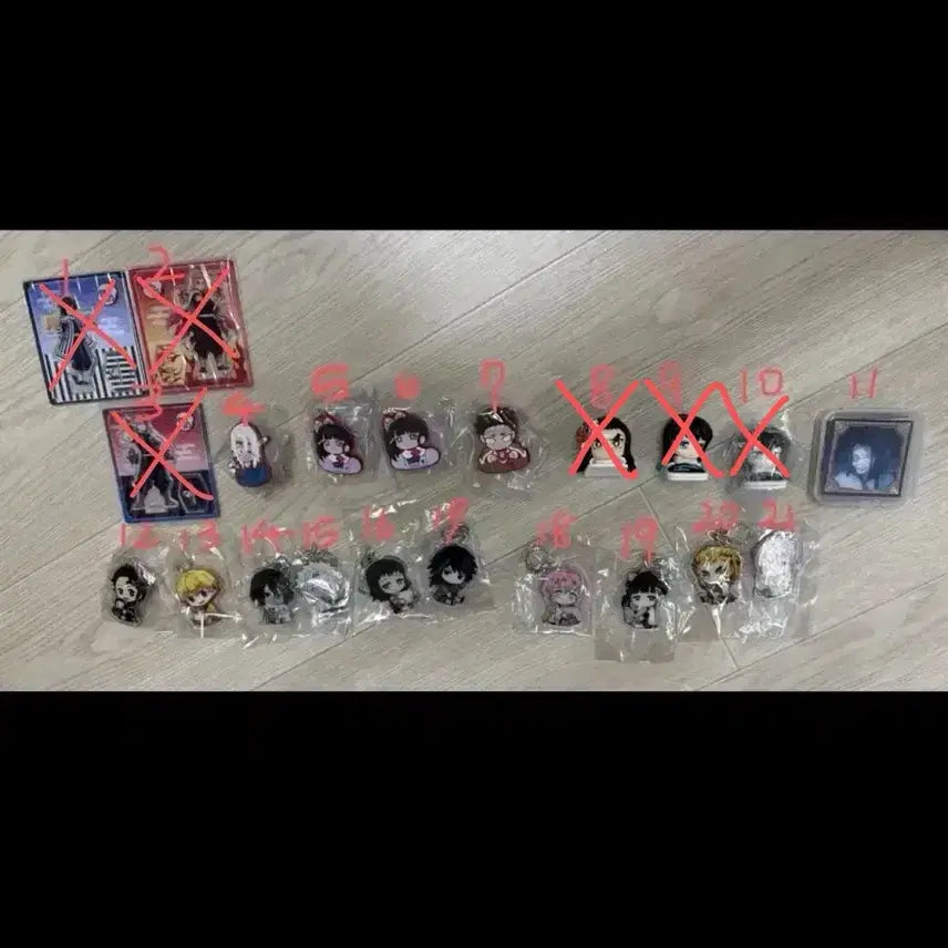 [BUNJANG] Demon Slayer Acrylic Stand, Keychain, Sticker, Onemutan / 귀멸의칼날 아크릴 스탠드, 키링, 스티커, 오네무탄