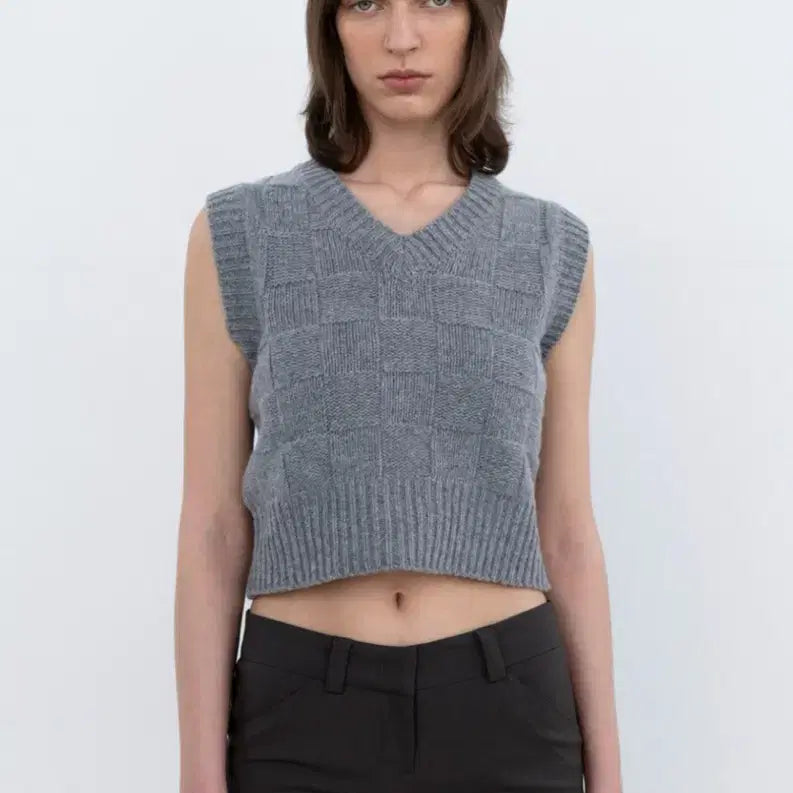 [BUNJANG] Thetis Sleeveless Check Knit Vest (Gray) / THETIS SLEEVELESS CHECK KNIT | 더티스 베스트