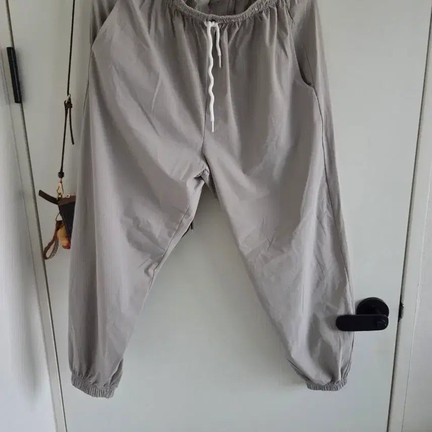 [BUNJANG] Women's Beige Jogger Pants / 베이지색 여성 조거 팬츠