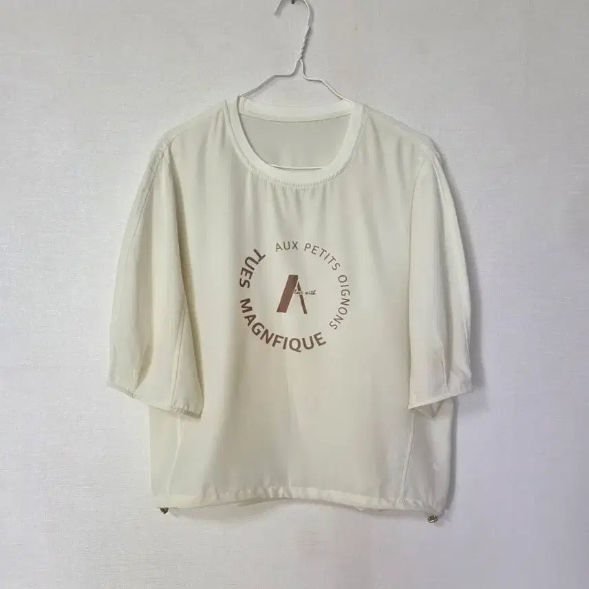 [BUNJANG] Semi Cropped 5-Sleeve Blouse (Size 66) / 소매5부 세미크롭 티블라우스 66