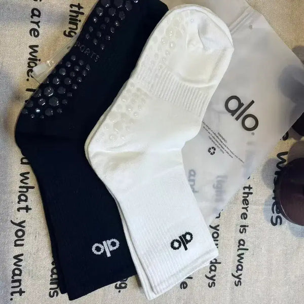 [BUNJANG] Alo Non-slip Socks (Black, White) - 2 Set / alo 알로 논슬립 양말(BK,WT 2세트 가격)