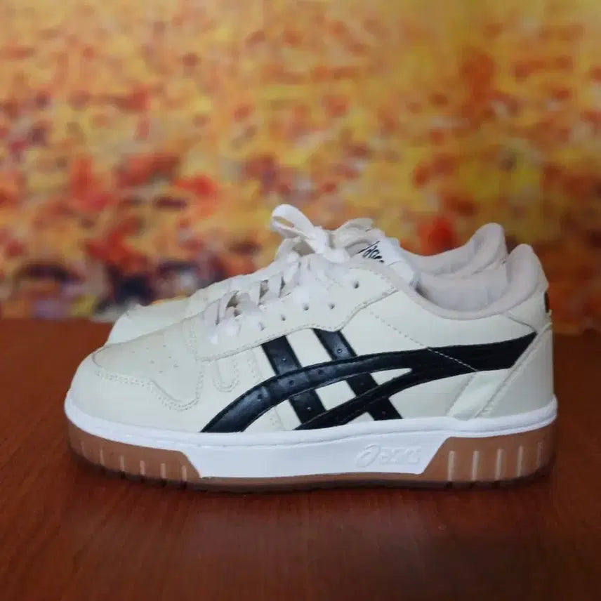 [BUNJANG] ASICS Court MZ Cream Black 235 / 아식스 코트MZ 크림블랙 235