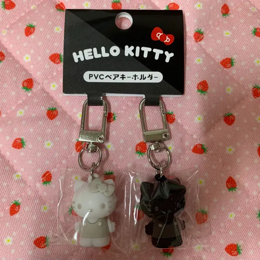 [BUNJANG] Hello Kitty Figure Keyring Set / 화이트 블랙 키티 피규어 키링 세트