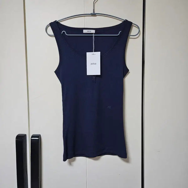 [BUNJANG] Etoile Henry Neck Button Ribbed Sleeveless T-Shirt / [새상품] 에토아 헨리넥 버튼 랍바 민소매 티셔츠(정가4.5)