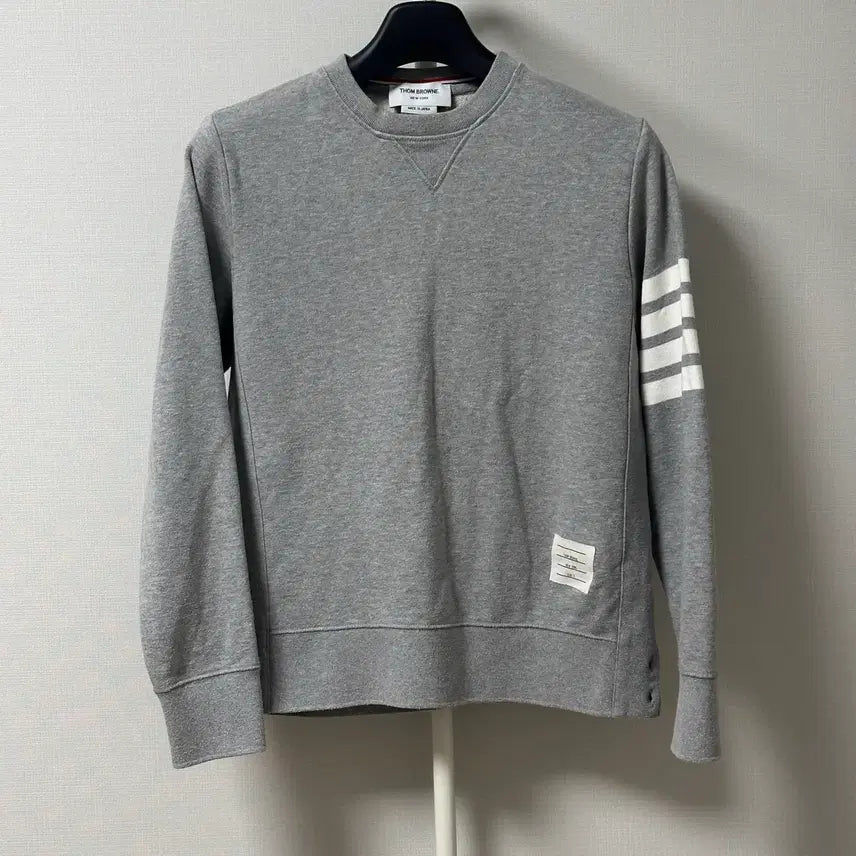 [BUNJANG] Thom Browne Diagonal Stripe Sweatshirt Gray / [3] 톰브라운 사선완장 맨투맨 그레이