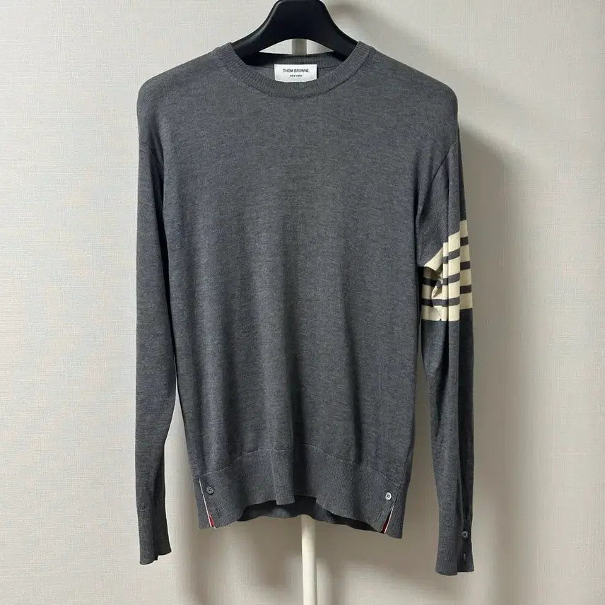 [BUNJANG] Thom Browne Striped Armband Merino Wool Knit Grey / [4] 톰브라운 사선완장 메리노 울 니트 그레이