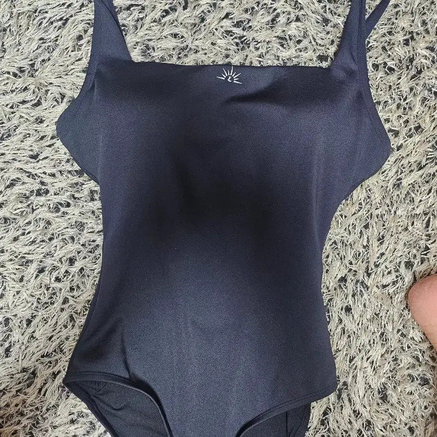 [BUNJANG] East.Sea Black One-Piece Swimsuit / 이스트씨 east.sea블랙 원피스 수영복