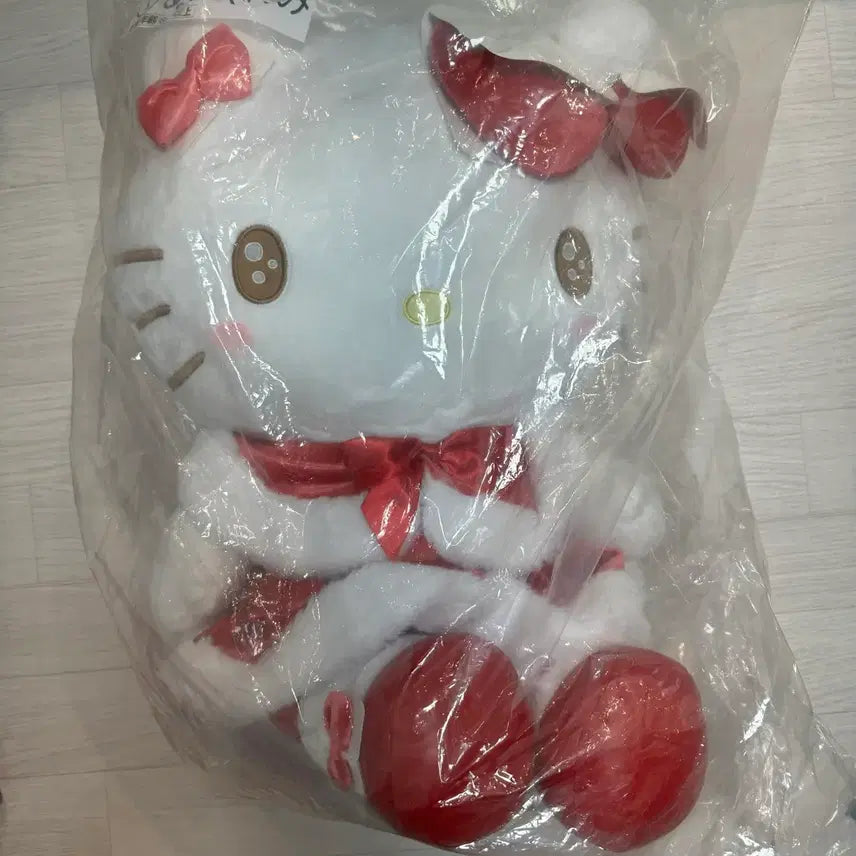 [BUNJANG] Hello Kitty Doll (Authentic) New / 키티 인형 (정품)새상품