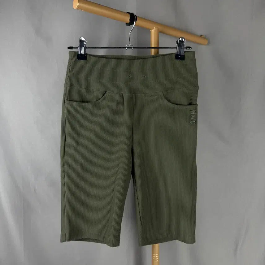 [BUNJANG] WAAC Golf Women's Ribbed Half Pants / 1size ) WAAC 왁골프 여성 골조직 하프팬츠
