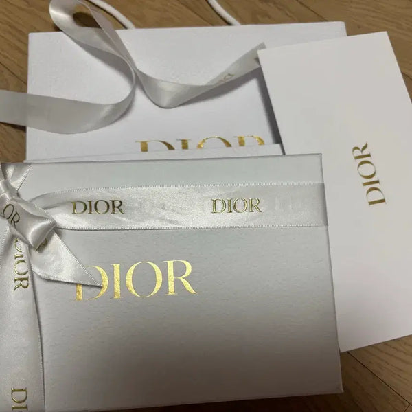 [BUNJANG] Dior Gift Wrapping Box and Shopping Bag Set / 디올 선물 포장 박스 쇼핑백 세트