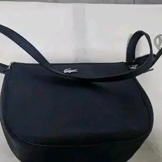 [BUNJANG] Lacoste Navy Crossbody Bag / 라코스테 네이비 크로스백 가방