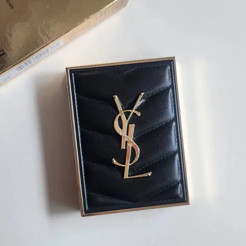 [BUNJANG] Yves Saint Laurent Couture Mini Clutch 730 Sunrise Safari Eyeshadow / 입생로랑 꾸뛰르 미니 클러치 730 선라이즈 사파리 섀도우