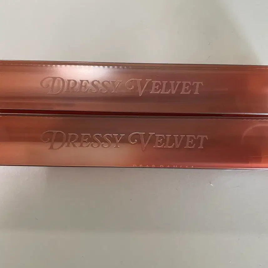 [BUNJANG] Dear Dahlia Dressy Velvet Lip Pencil 105 Toffee / 새상품 디어달리아 드레시 벨벳 립펜슬 105 토피