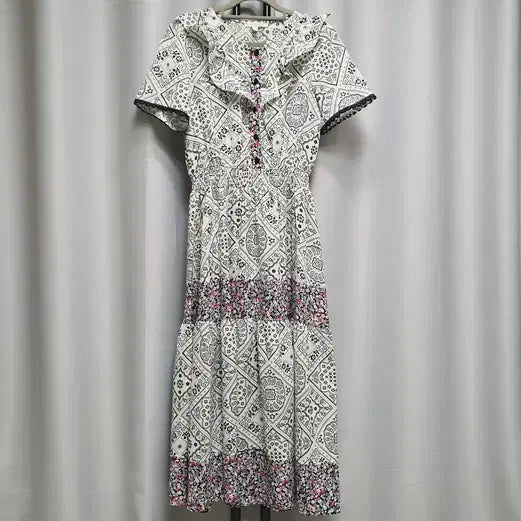 [BUNJANG] Plastic Island Flower Paisley Short-Sleeve Ruffle Contrast Dress / 플라스틱아일랜드 플라워 페이즐리 스모킹 반팔 프릴 배색 원피스